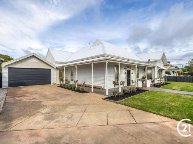 House 4 Bedroom For Rent Echuca, VIC ES103307938