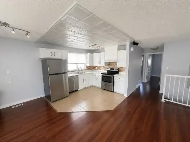 House 4 Bedroom For Rent Edmonton AB 1987 ES105226708