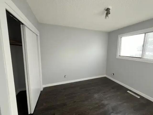 House 4 Bedroom For Rent Edmonton AB 2000 ES105326937