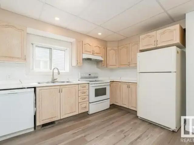 House 4 Bedroom For Rent Edmonton AB 2000 ES106148462