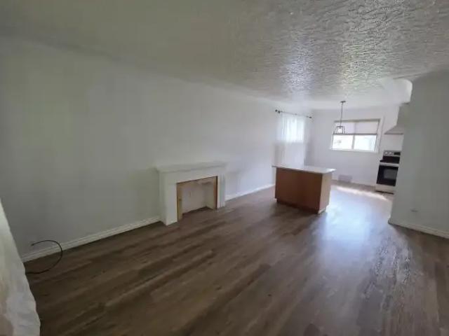 House 4 Bedroom For Rent Edmonton AB 2250 ELS104000128