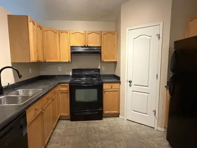 House 4 Bedroom For Rent Edmonton AB 2400 ES104181787