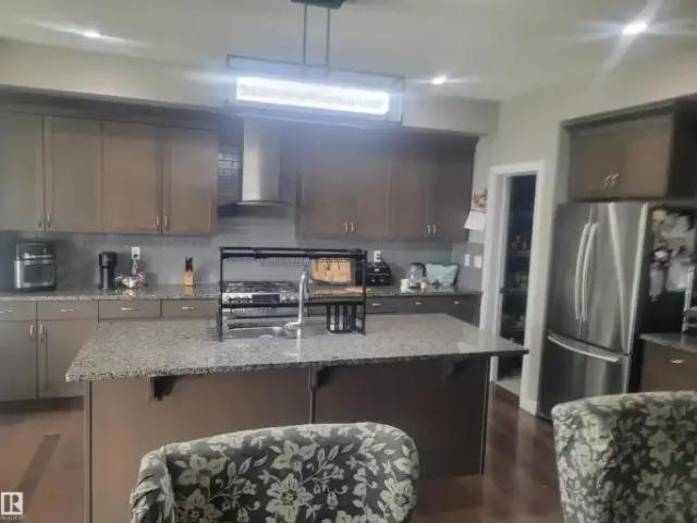House 4 Bedroom For Rent Edmonton AB 2400 ES105602207