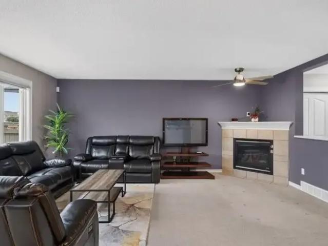 House 4 Bedroom For Rent Edmonton AB 2550 ES105704013