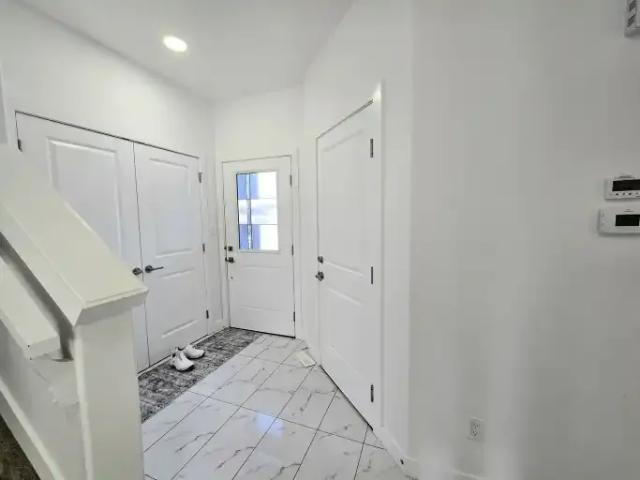 House 4 Bedroom For Rent Edmonton AB 2700 ES104876850