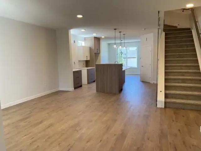 House 4 Bedroom For Rent Edmonton AB 2850 ES105505878