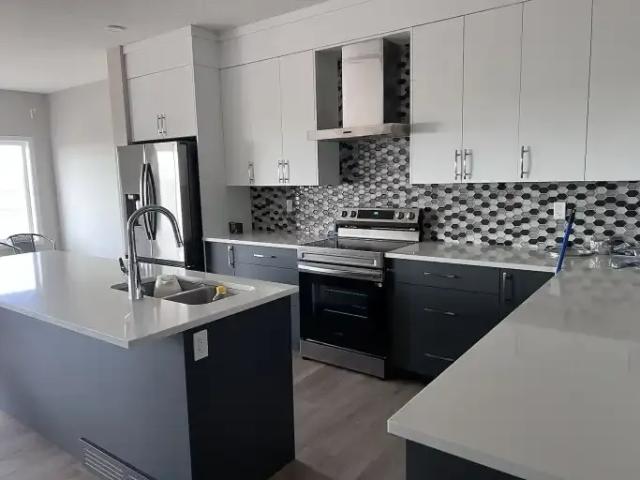 House 4 Bedroom For Rent Edmonton AB 2800 ES104985517