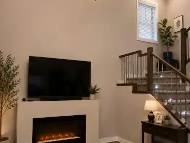 House 4 Bedroom For Rent Edmonton AB 2950 ES105248911