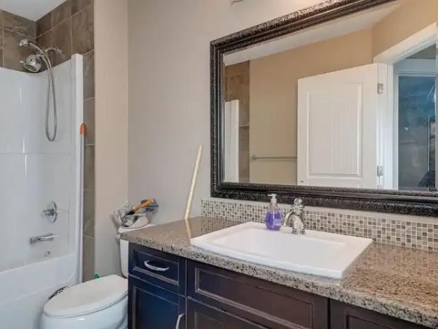House 4 Bedroom For Rent Edmonton AB 3000 ES105198543