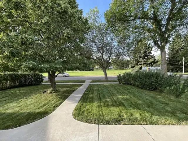 House 4 Bedroom For Rent Edmonton AB 3000 ES105394830