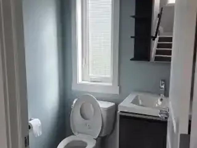 House 4 Bedroom For Rent Edmonton AB 5050 ES105554493