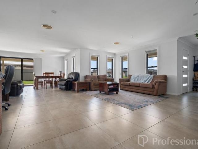 House 4 Bedroom For Rent Eglinton NSW ES105971566