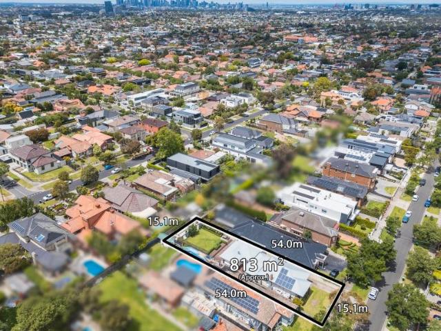 House 4 Bedroom For Rent Essendon VIC ELS102766743