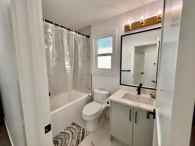 House 4 Bedroom For Rent Fort Saskatchewan AB 3800 ES105704014