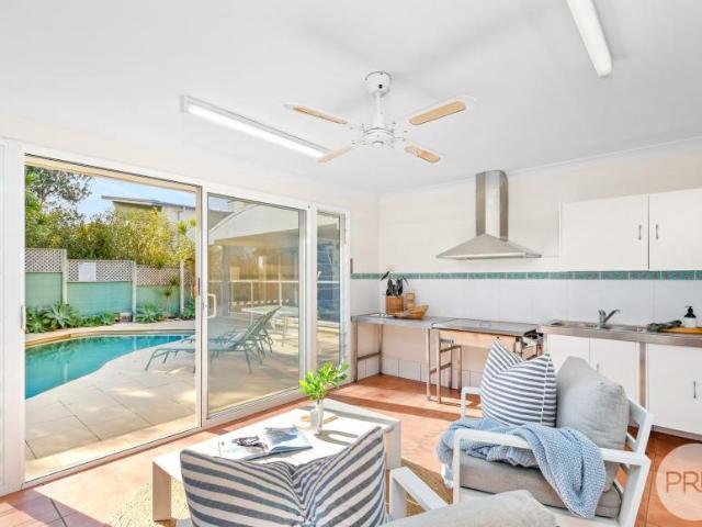 House 4 Bedroom For Rent FINGAL BAY NSW ES105944885