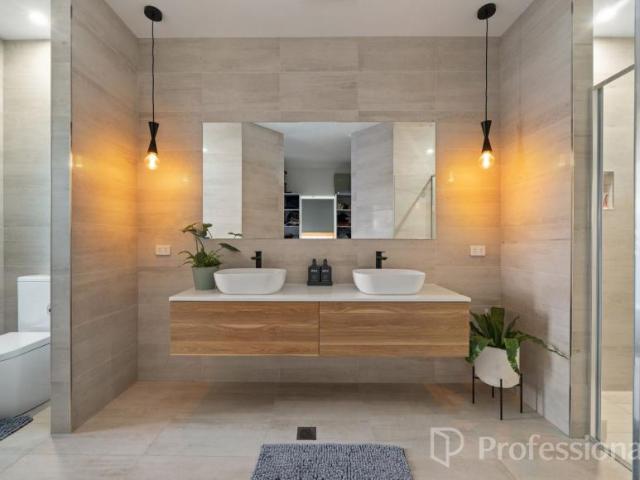 House 4 Bedroom For Rent Kelso NSW ES105971769