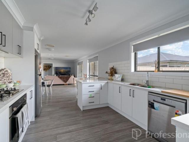 House 4 Bedroom For Rent Kelso NSW ES105971991
