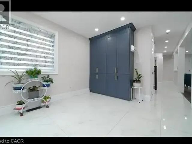 House 4 Bedroom For Rent Kitchener ON 3300 ES105704267