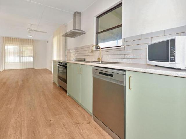 House 4 Bedroom For Rent Kingscote, SA 595000 ES102859264