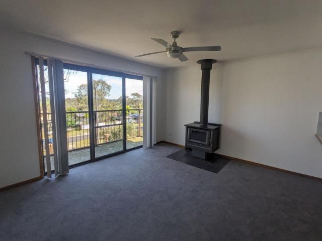 House 4 Bedroom For Rent Heyfield VIC ES106029944