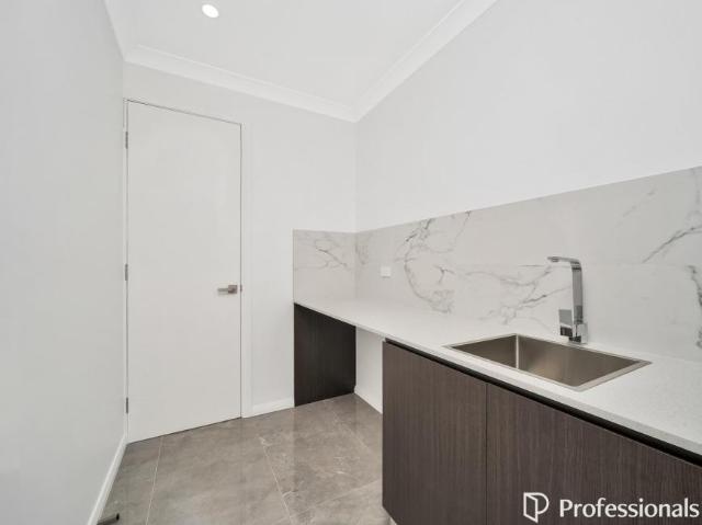 House 4 Bedroom For Rent Ingleburn NSW ES105972740