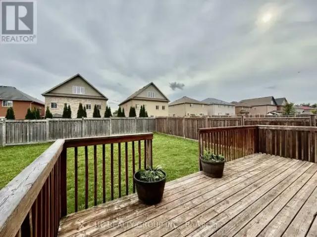 House 4 Bedroom For Rent Innisfil ON 3300 ES105486657