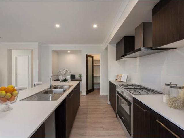 House 4 Bedroom For Rent JIMBOOMBA QLD 705000 ELS84277251