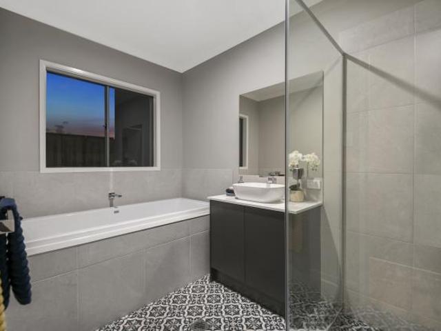 House 4 Bedroom For Rent JIMBOOMBA QLD 754400 ES84467969