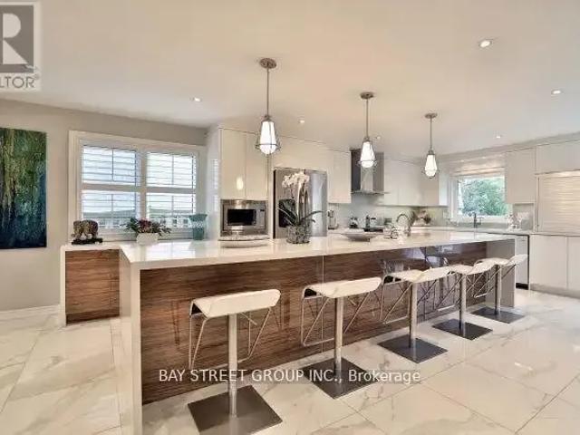 House 4 Bedroom For Rent Oakville ON 6200 ES103695268