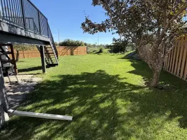 House 4 Bedroom For Rent Okotoks AB 3100 ELS105543386