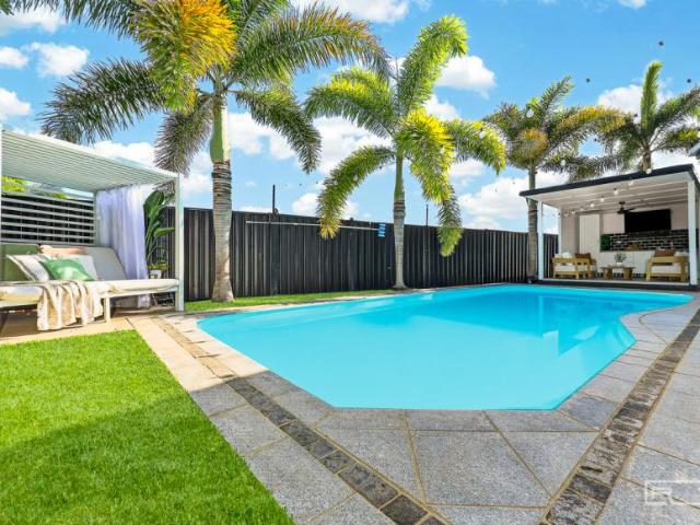 House 4 Bedroom For Rent Lammermoor QLD ES103067708