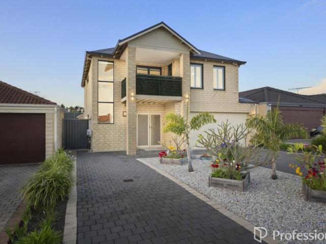 House 4 Bedroom For Rent Landsdale WA ES105971620