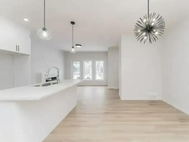 House 4 Bedroom For Rent Leduc AB 2500 ES105565498