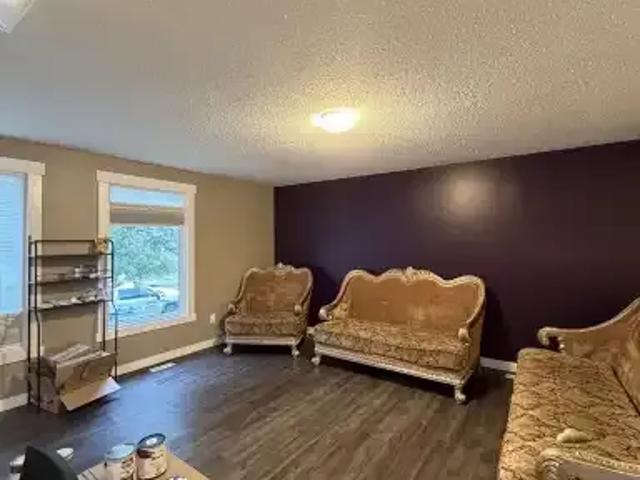 House 4 Bedroom For Rent Lloydminster SK 2500 ES105505726