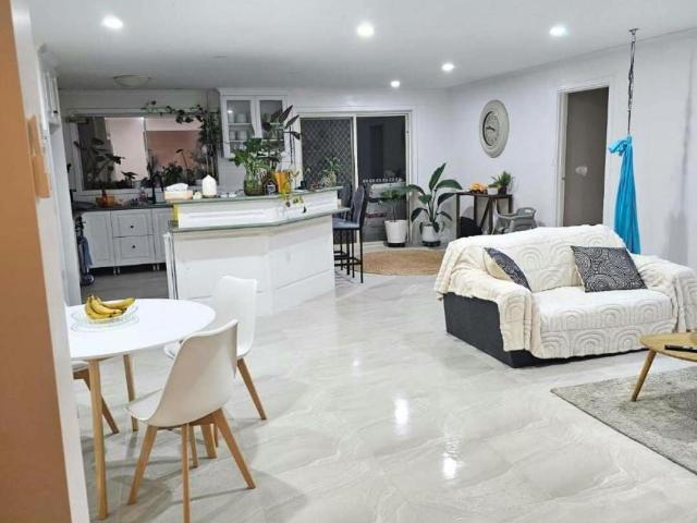 House 4 Bedroom For Rent Monash SA 600 ES105943331