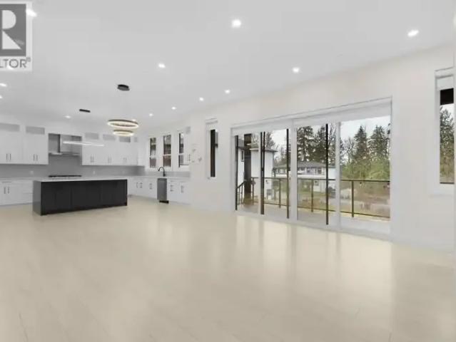 House 4 Bedroom For Rent Maple Ridge BC 5000 ES105072165