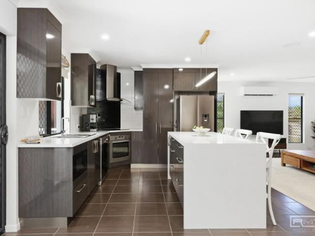 House 4 Bedroom For Rent Mulambin QLD ES101672509