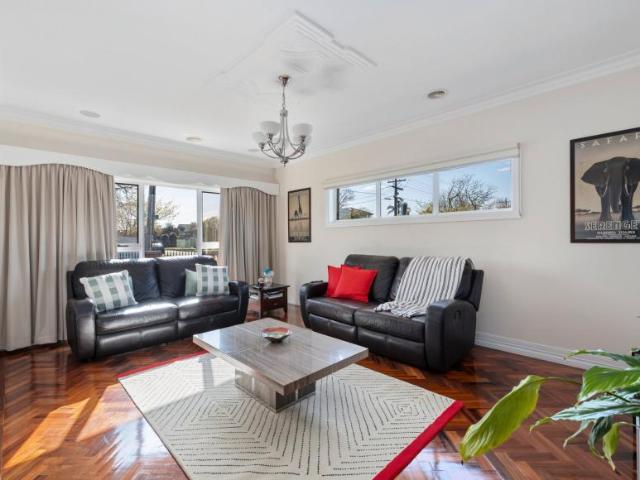 House 4 Bedroom For Rent Murrumbeena VIC ES105825806