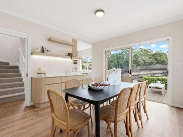 House 4 Bedroom For Rent Normanhurst, NSW ES103616981