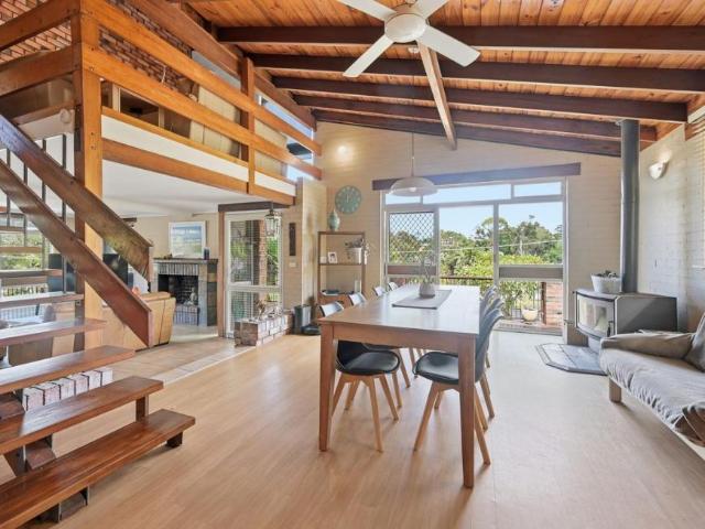 House 4 Bedroom For Rent Sapphire Beach, ES105421626