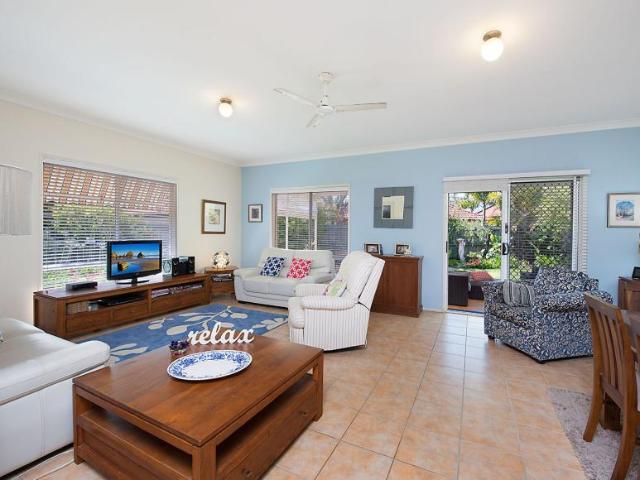 House 4 Bedroom For Rent Sippy Downs QLD 800 ES104108721