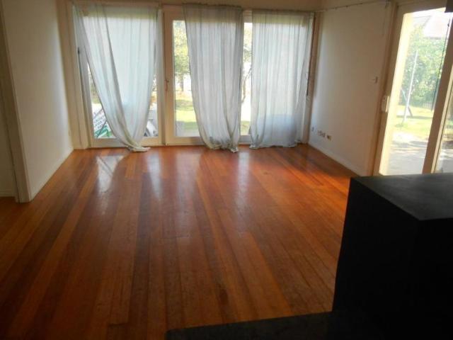 House 4 Bedroom For Rent Springvale, VIC 650 ES104846530