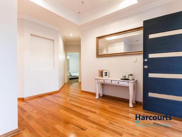 House 4 Bedroom For Rent Success WA 950 ES106063993