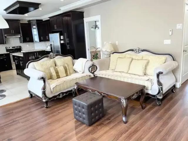 House 4 Bedroom For Rent Surrey BC 4000 ES102578897