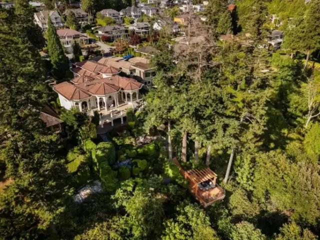 House 4 Bedroom For Rent Surrey BC 9300 ES105420842
