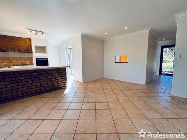 House 4 Bedroom For Rent Swan View WA 700 ES105990401