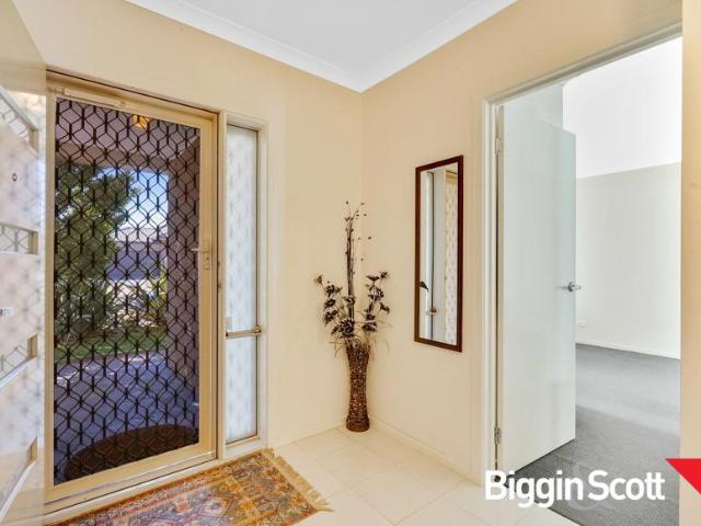 House 4 Bedroom For Rent Point Cook VIC 600 ELS101506455