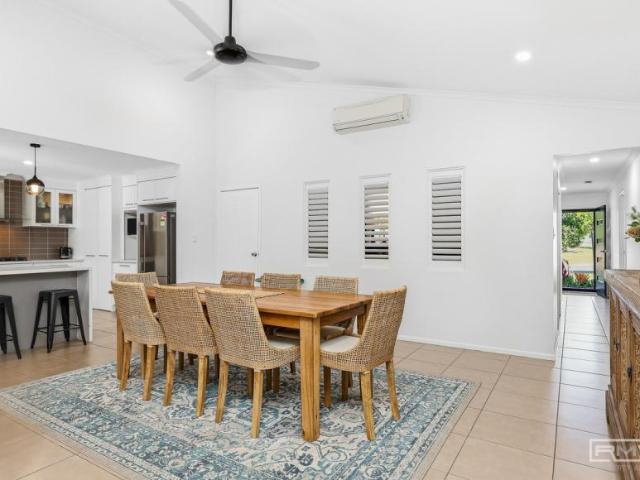 House 4 Bedroom For Rent Pacific Heights QLD ES101770691
