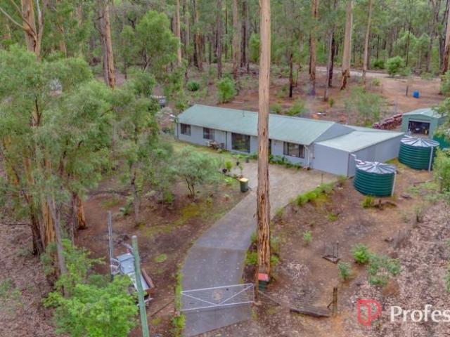 House 4 Bedroom For Rent Quinninup WA ES105972757