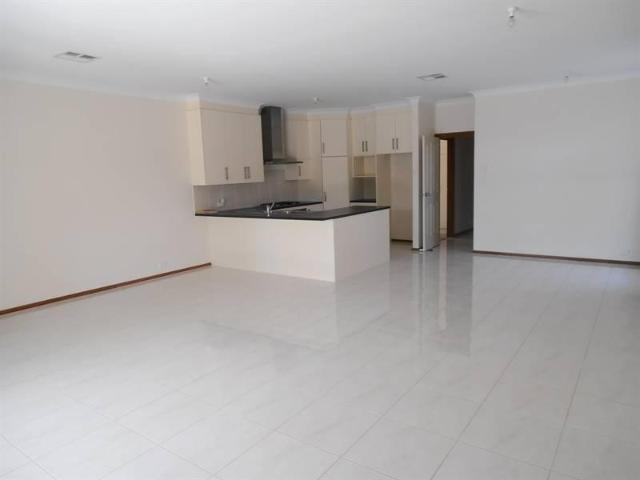 House 4 Bedroom For Rent Rostrevor SA 800 ES105935782